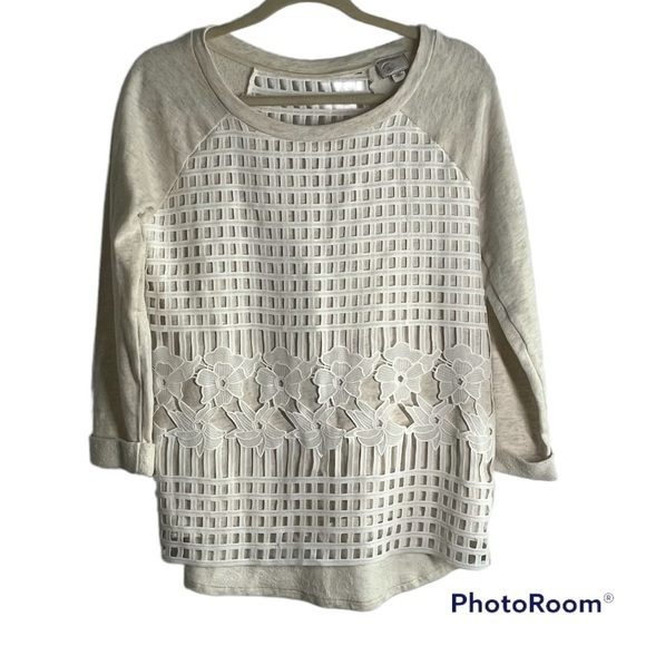 Anthropologie Postmark Floral Lace Overlay Cream Light Sweatshirt Size Small - Picture 1 of 5